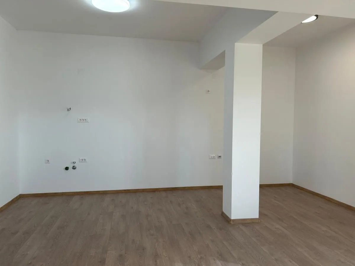 Rent, office space, 230m², Centar, Niš