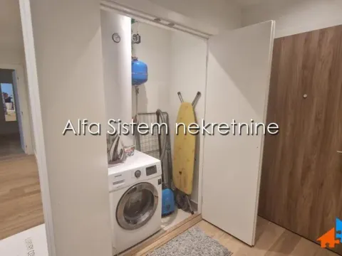 Rent, four bedroom apartment, 112m², Savski Venac, Beograd - image 9