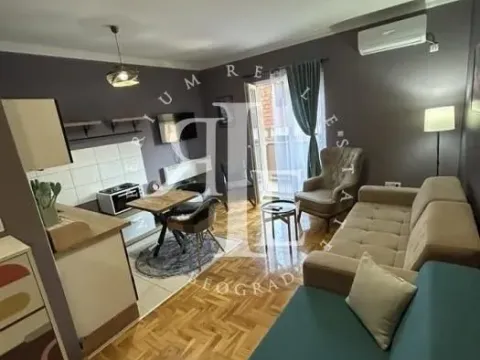 Stan in Zvezdara Sve Podlokacije