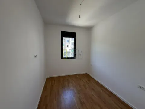 Rent, two bedroom apartment, 64m², Tološi, Podgorica - image 6