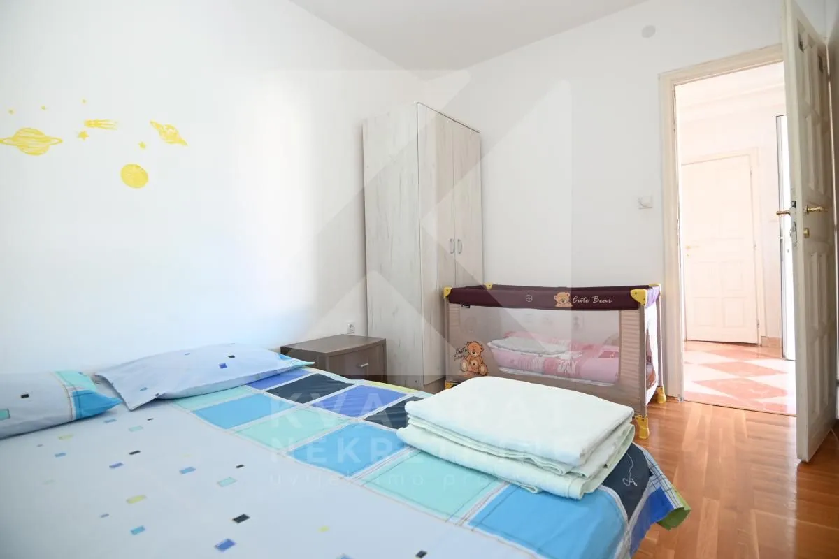 Rent, three bedroom apartment, 150m², Donja Gorica, Podgorica