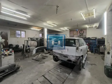 Prodaja, kuća, 291m², Ćuprija, Srbija - image 16