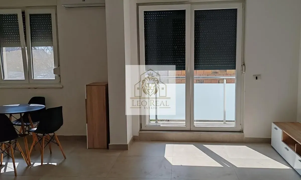 Prodaja, dvosoban stan, 47m², Nova Pazova, Stara Pazova