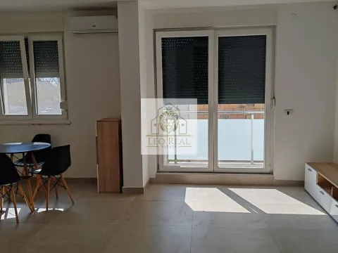 Prodaja, dvosoban stan, 47m², Nova Pazova, Stara Pazova - image 1