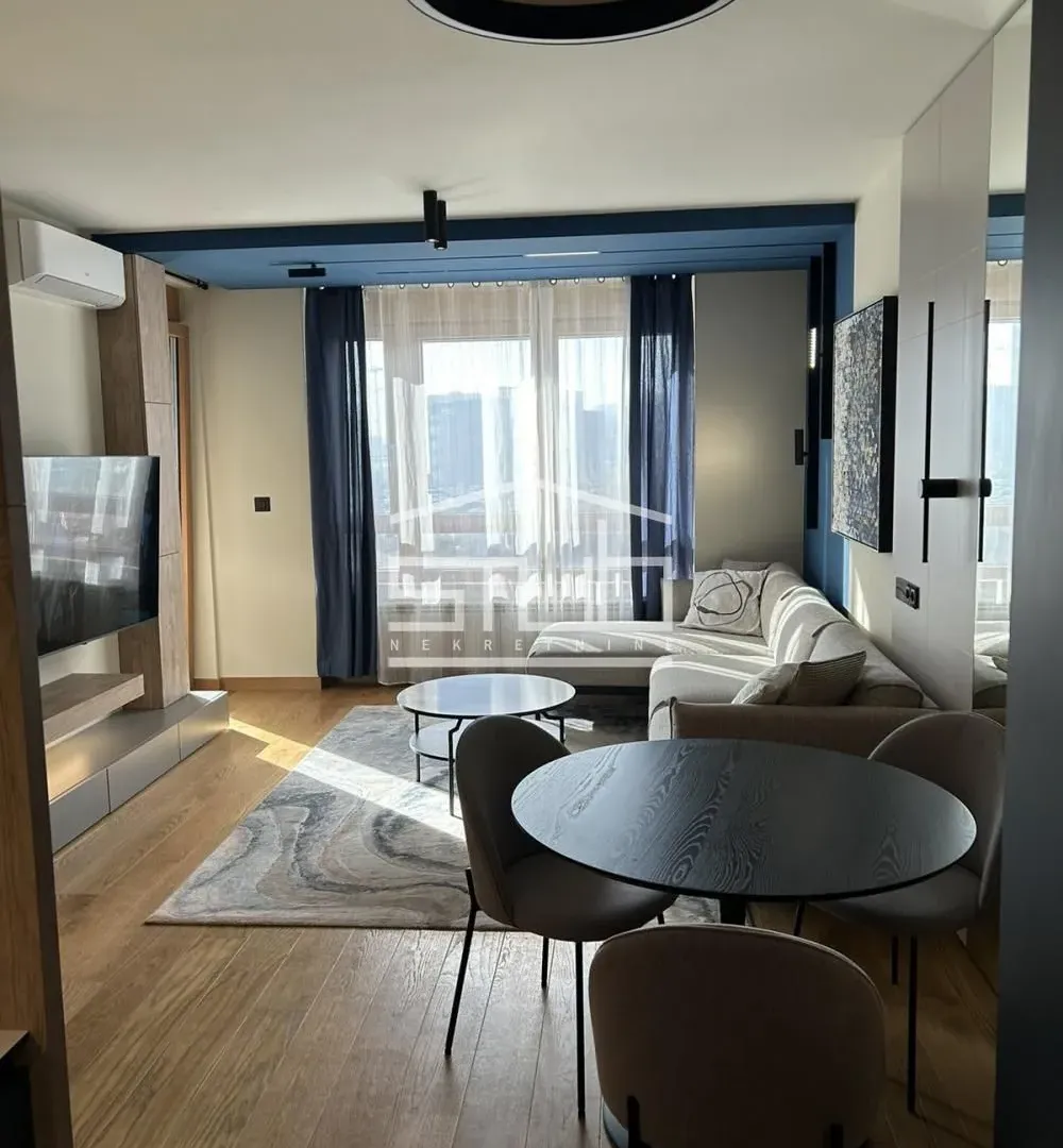 Izdavanje, trosoban stan, 77m², Tošin bunar, Novi Beograd Sve Podlokacije