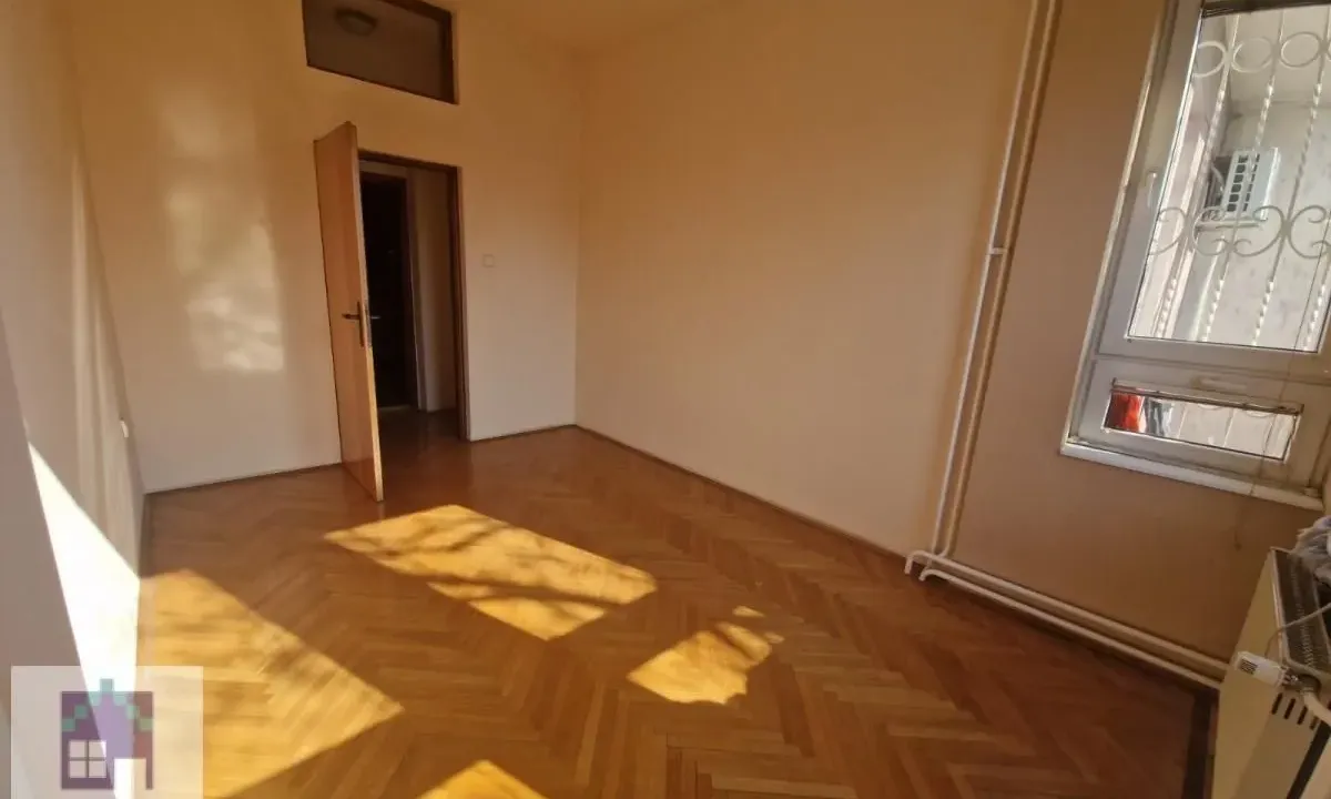 Izdavanje, poslovni prostor, 92m², Obrenovac, Beograd