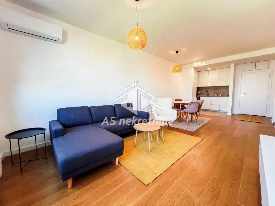 Izdavanje, stan, 48m², Novi Beograd Sve Podlokacije, Beograd