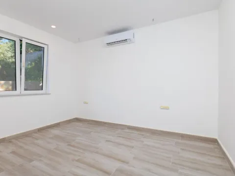 Prodaja, kuća, 123m², Šušanj, Bar - image 25