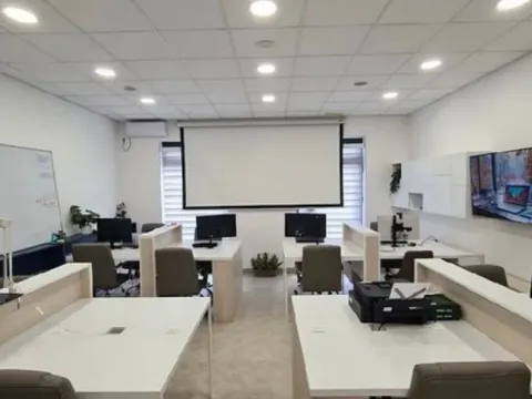 Sale, office space, 98m², Stari Aerodrom, Podgorica - image 2