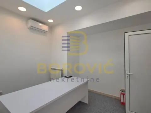 Izdavanje, poslovni prostor, 182m², Savski Venac, Beograd - image 9