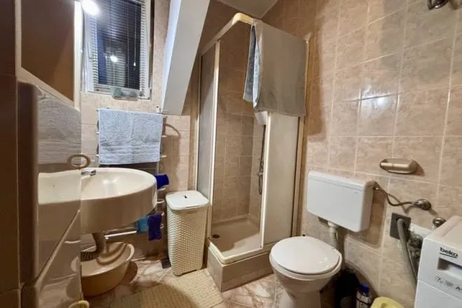 Sale, four bedroom apartment, 96m², Stari Grad, Beograd