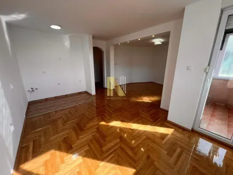 Prodaja, četvorosoban stan, 117m², Bulevar Evrope, Novi Sad Sve Podlokacije - image 10
