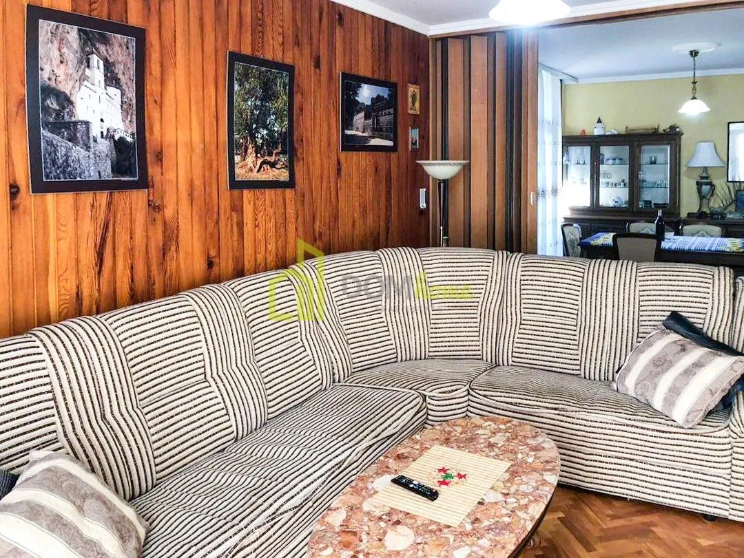 Prodaja, kuća, 300m², Šušanj, Bar