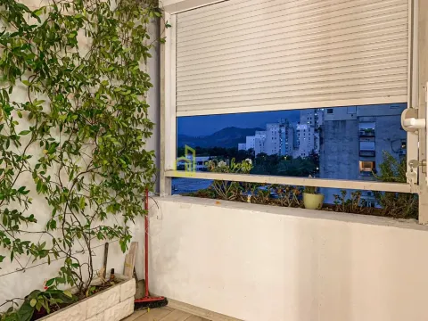 Izdavanje, trosoban stan, 100m², Blok 5, Podgorica - image 7