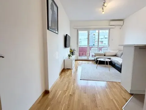 Rent, studio apartment, 30m², Tuški Put, Podgorica - image 8
