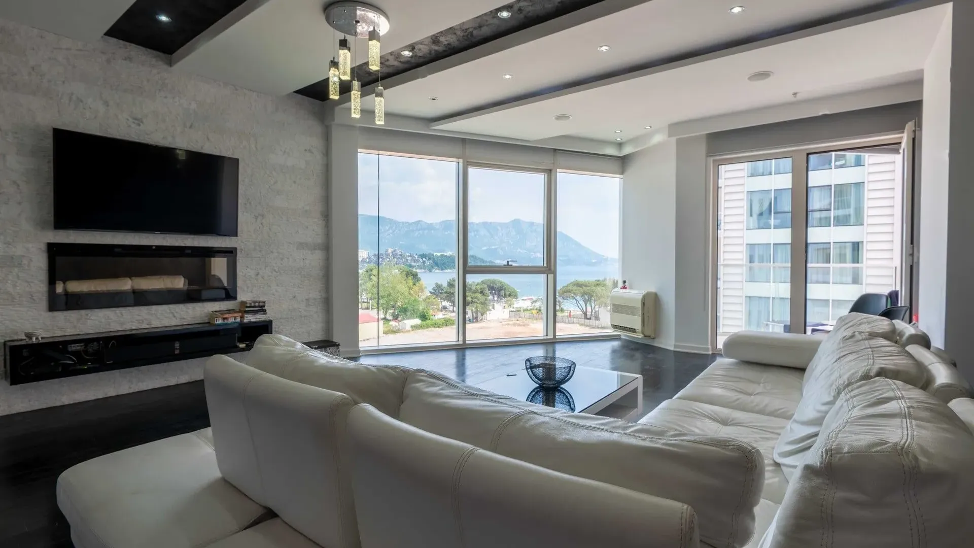 Sale, two bedroom apartment, 104m², Tre Canne, Budva
