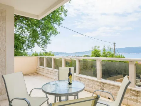 Rent, studio apartment, 52m², Tivat, Crna Gora - image 6