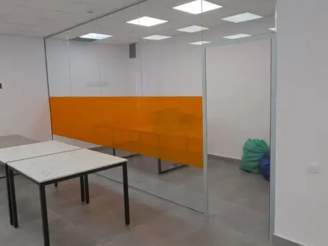 Poslovni prostor in Bečići