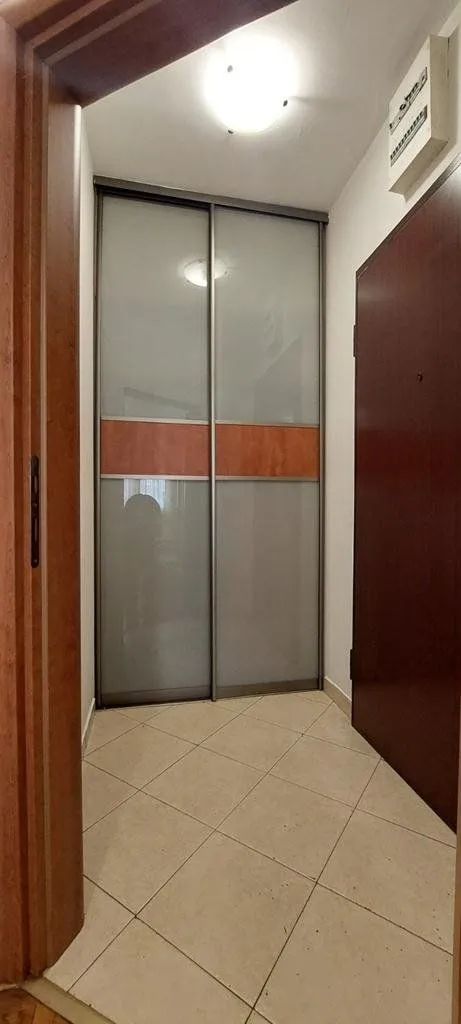 Izdavanje, jednosoban stan, 42m², Preko Morače, Podgorica