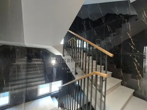 Sale, two bedroom apartment, 55m², Dobrota, Kotor - image 15