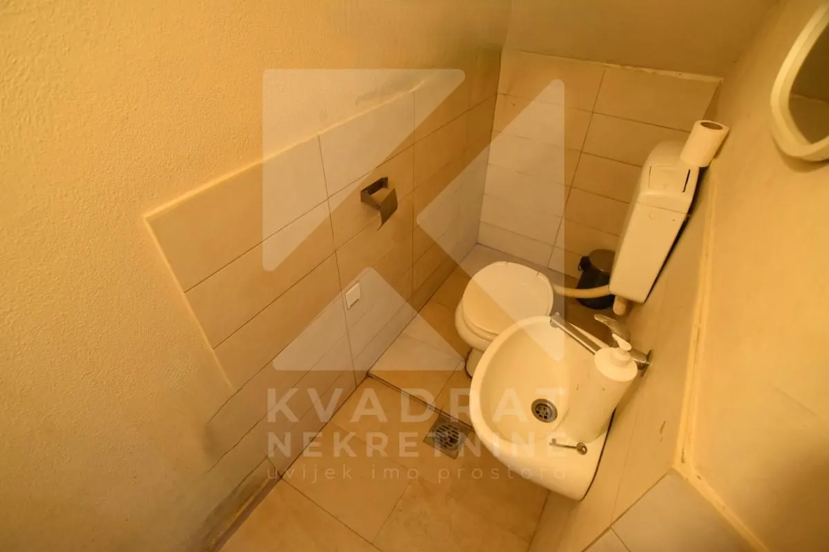Rent, office space, 52m², Konik, Podgorica