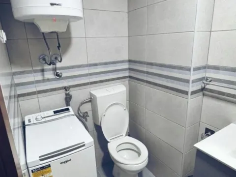 Prodaja, jednosoban stan, 45m², Tuški Put, Podgorica - image 3