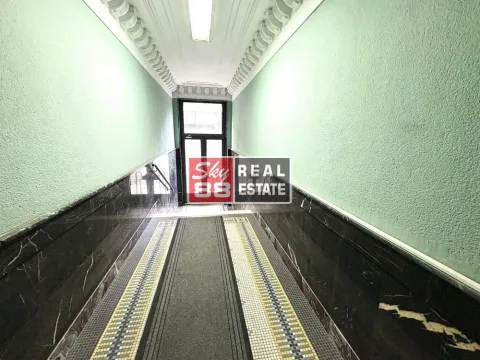 Izdavanje, četvorosoban stan, 110m², Vračar Sve Podlokacije, Beograd - image 15