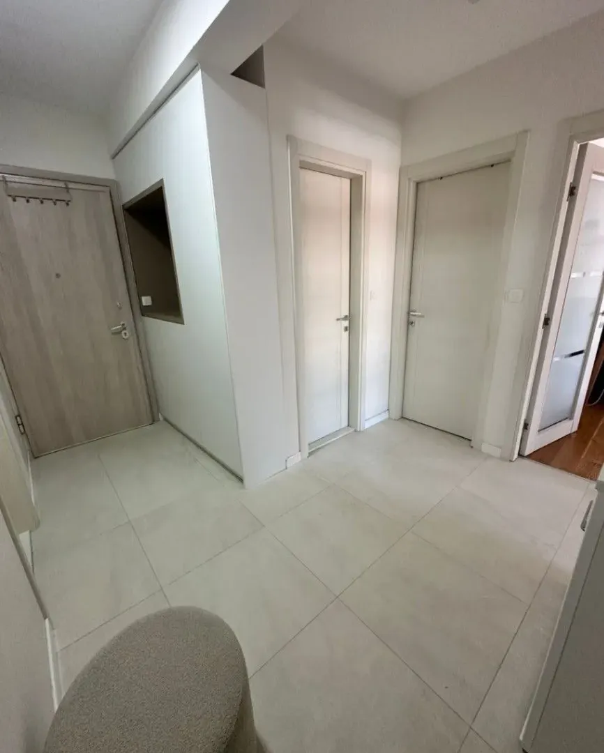 Rent, two bedroom apartment, 70m², Central Point, Podgorica