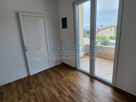 Prodaja, kuća, 194m², Bar, Crna Gora - image 35