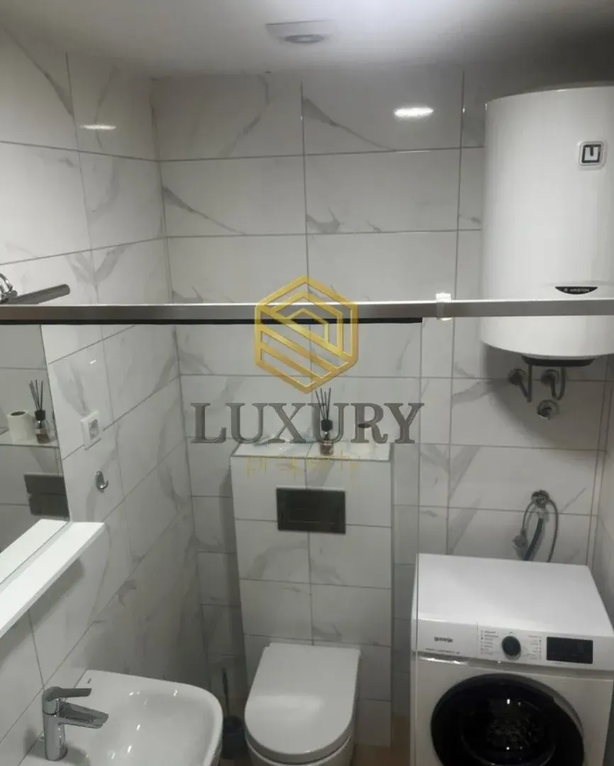 Prodaja, jednosoban stan, 43m², Stari Aerodrom, Podgorica