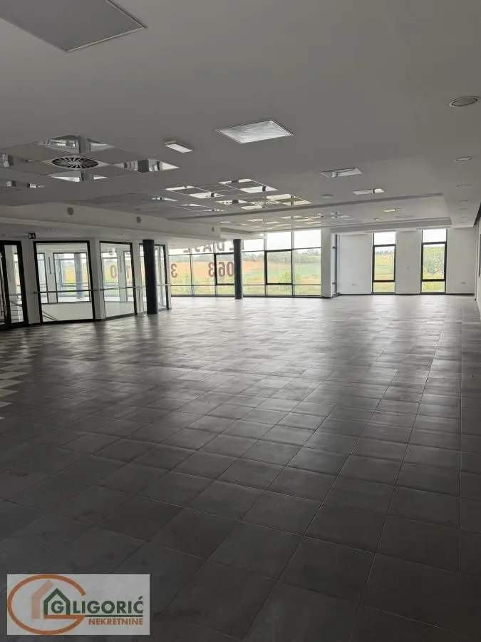 Rent, office space, 550m², Centar, Šabac