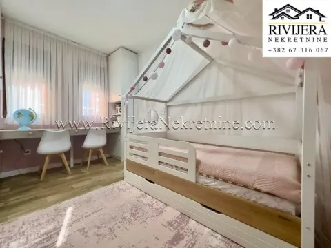 Sale, three bedroom apartment, 72m², Dobrota, Kotor - image 6