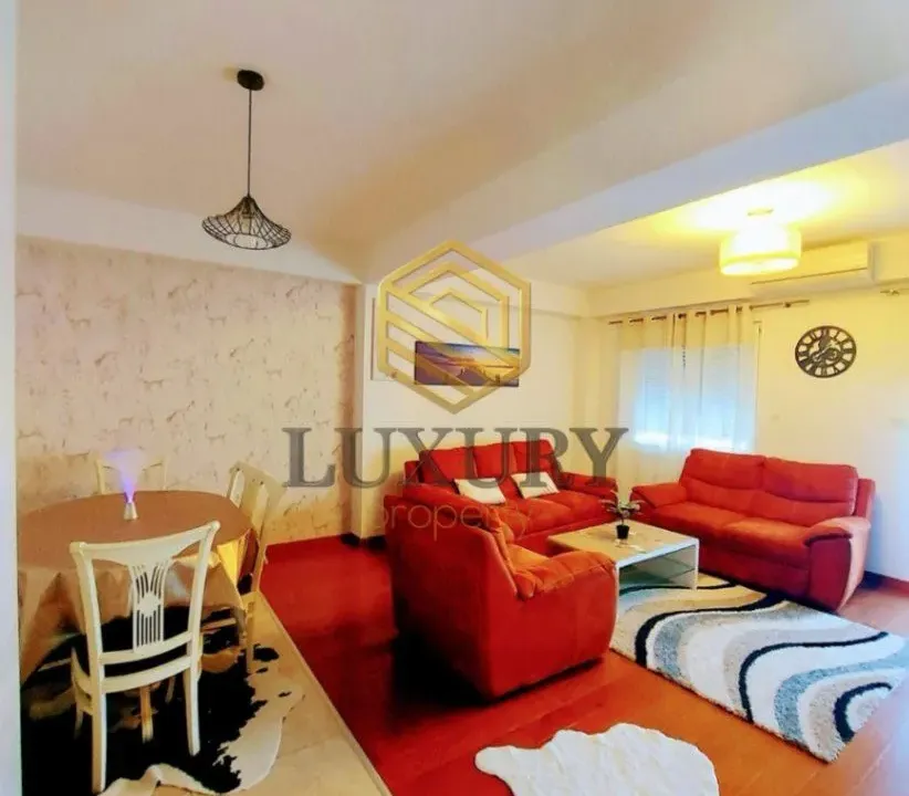 Izdavanje, dvosoban stan, 70m², Ljubović, Podgorica