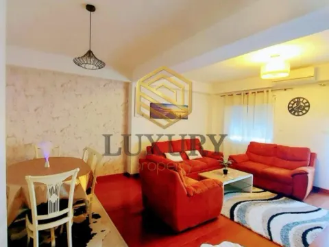 Izdavanje, dvosoban stan, 70m², Ljubović, Podgorica - image 1