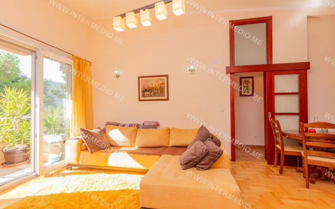 Prodaja, dvosoban stan, 73m², Kumbor, Herceg Novi