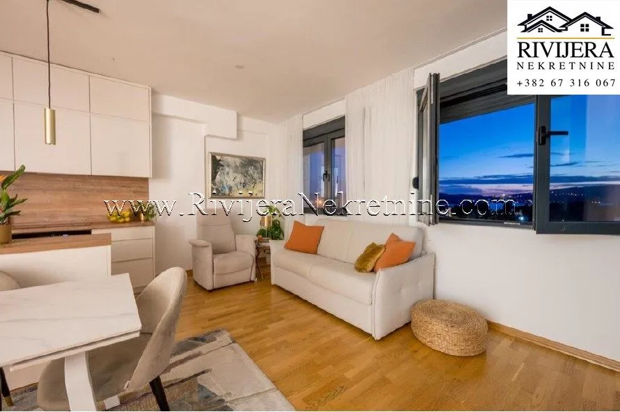 Prodaja, dvosoban stan, 63m², Tivat, Crna Gora