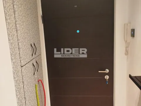 Izdavanje, jednosoban stan, 40m², Stari Grad, Beograd - image 6