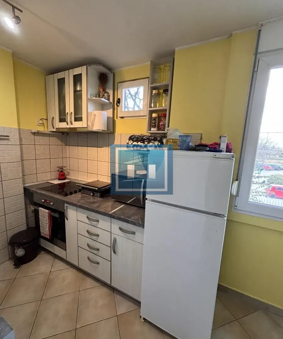 Prodaja, trosoban stan, 73m², Centar, Jagodina