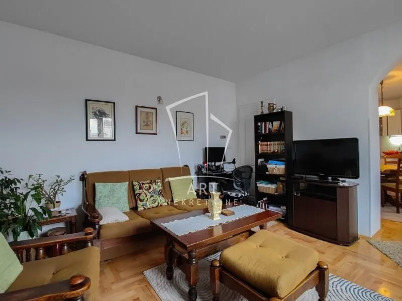 Sale, three bedroom apartment, 69m², Karaburma, Palilula Sve Podlokacije