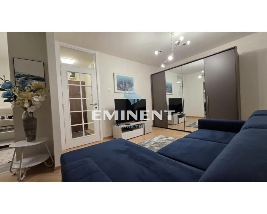 Izdavanje, jednosoban stan, 32m², Čukarička Padina, Beograd