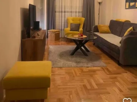 Izdavanje, jednosoban stan, 45m², Zabjelo, Podgorica