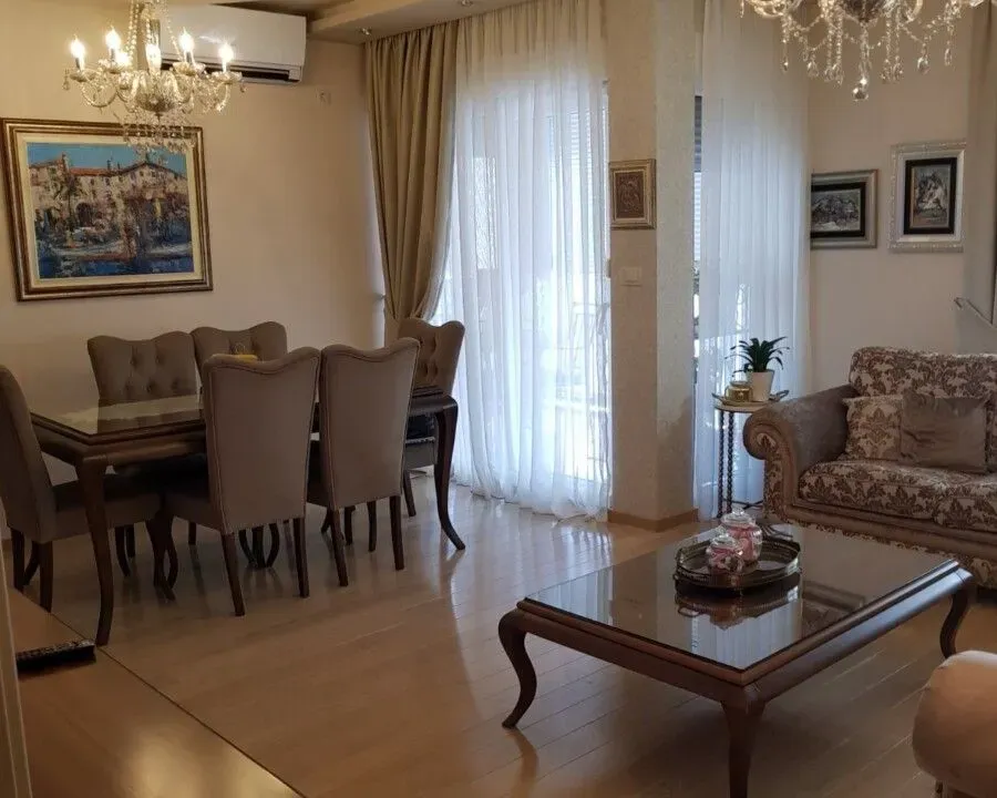Rent, three bedroom apartment, 100m², City Kvart, Podgorica