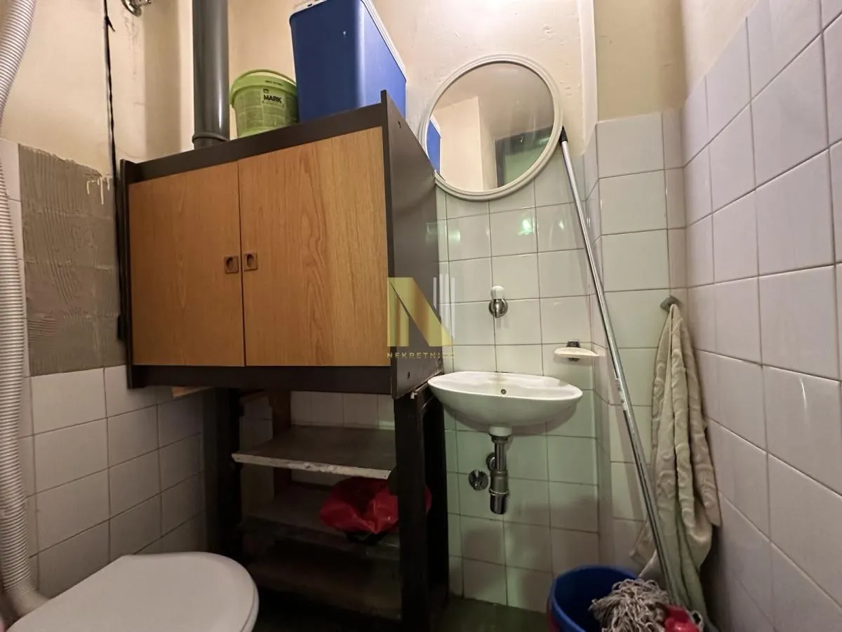 Sale, three bedroom apartment, 71m², Bulevar Oslobodjenja, Novi Sad Sve Podlokacije