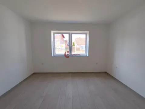 Prodaja, kuća, 130m², Mali Bajmok, Subotica - image 14