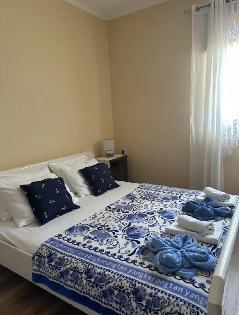 Prodaja, kuća, 300m², Sveti Stasije, Kotor