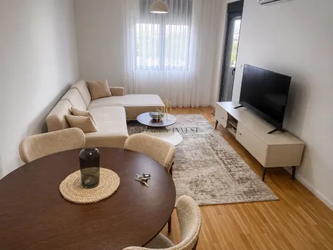 Rent, one bedroom apartment, 43m², Stari Aerodrom, Podgorica - image 2