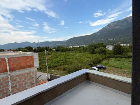 Izdavanje, garsonjera, 30m², Radanovići, Kotor - image 7