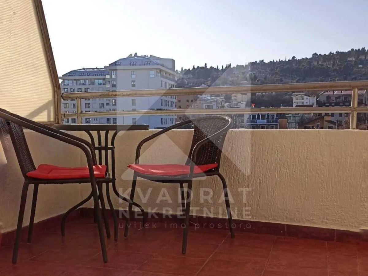 Rent, studio apartment, 32m², Vezirov Most, Podgorica
