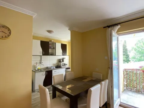 Rent, two bedroom apartment, 60m², Centar, Žabljak - image 4