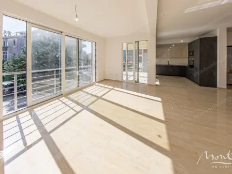 Sale, two bedroom apartment, 73m², Đenovići, Herceg Novi